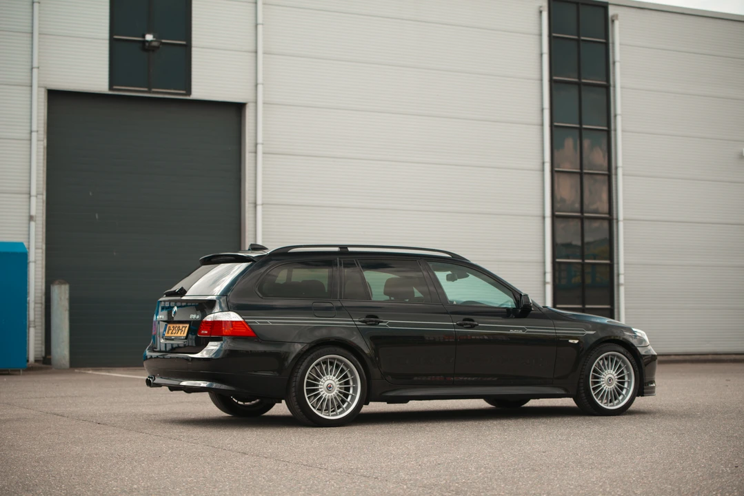 2010 BMW Alpina B5 - Image 5 of 31