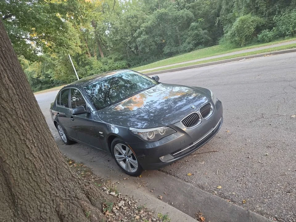2010 BMW 5 Series - Image 6 of 6