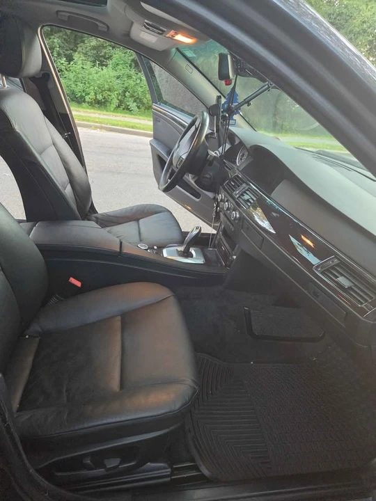 2010 BMW 5 Series - Image 4 of 6
