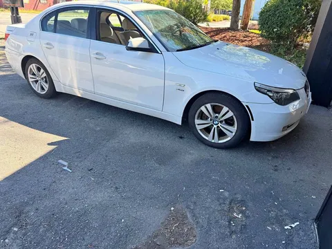 2010 BMW 528i xDrive Sedan