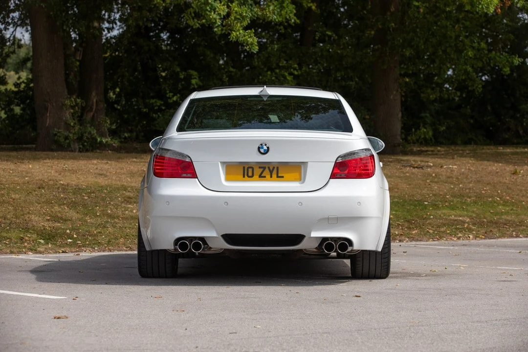 2010 BMW E60 M5 - Image 9 of 30