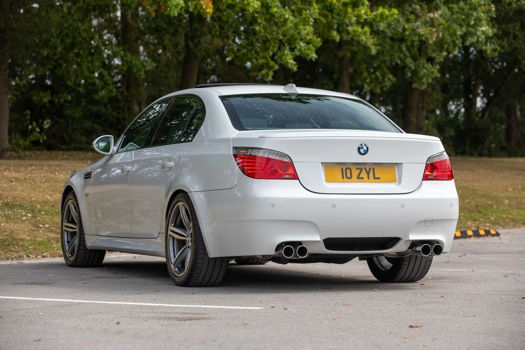 2010 BMW E60 M5 - Image 17 of 30