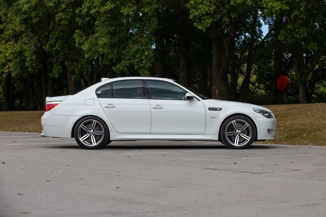 2010 BMW E60 M5 - Image 10 of 30