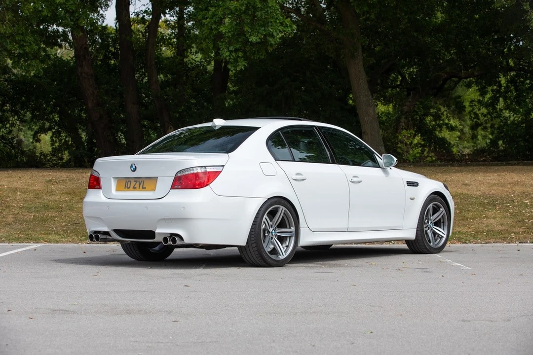 2010 BMW E60 M5 - Image 13 of 30
