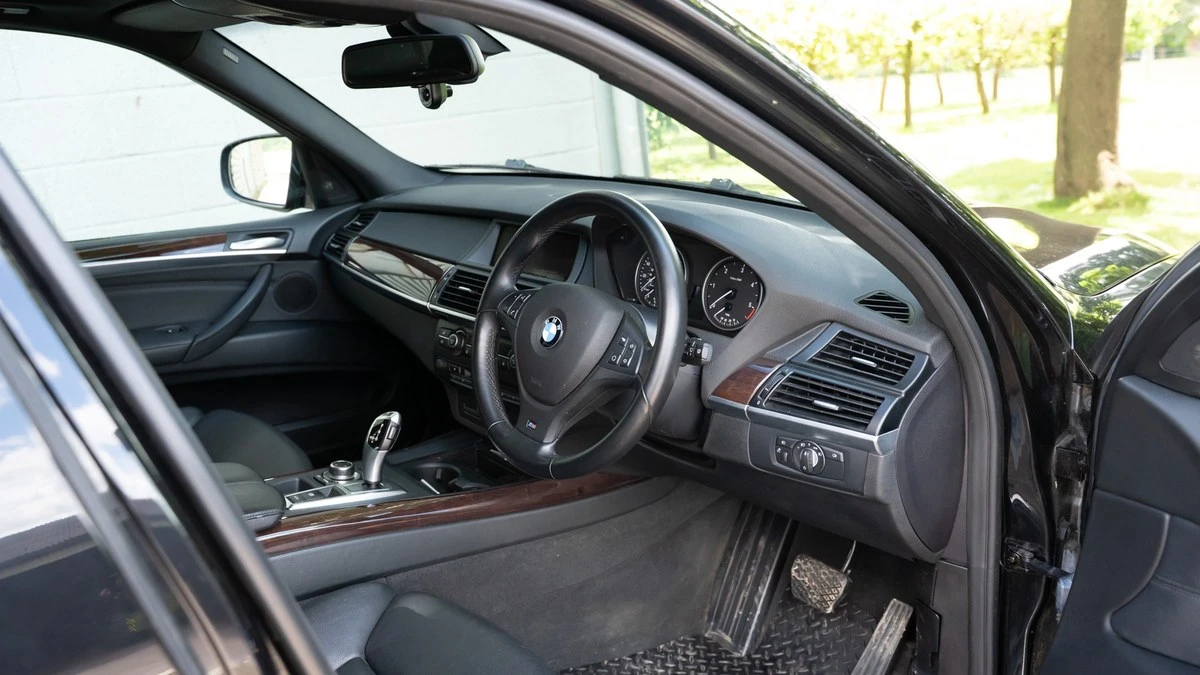 2010 BMW E70 X5 - Image 16 of 30