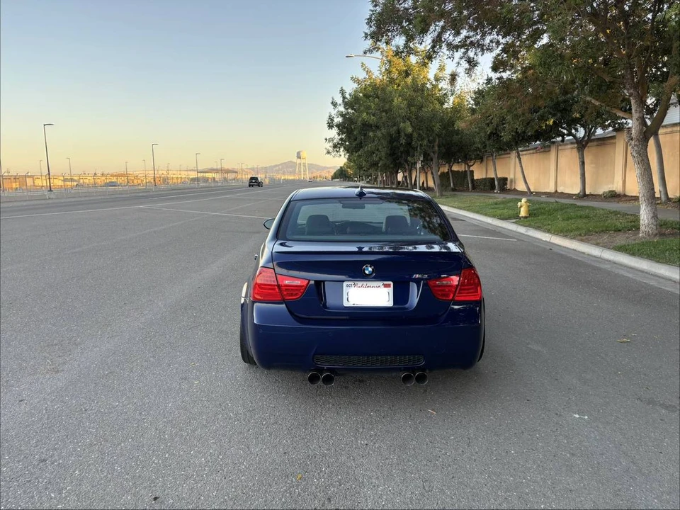 2010 BMW E90 M3 Sedan - Image 6 of 18
