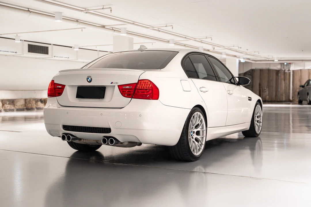 2010 BMW E90 M3 Sedan - Image 7 of 31