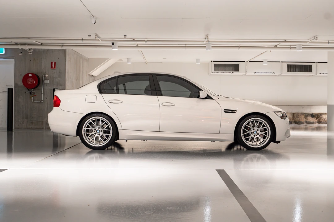 2010 BMW E90 M3 Sedan - Image 8 of 31