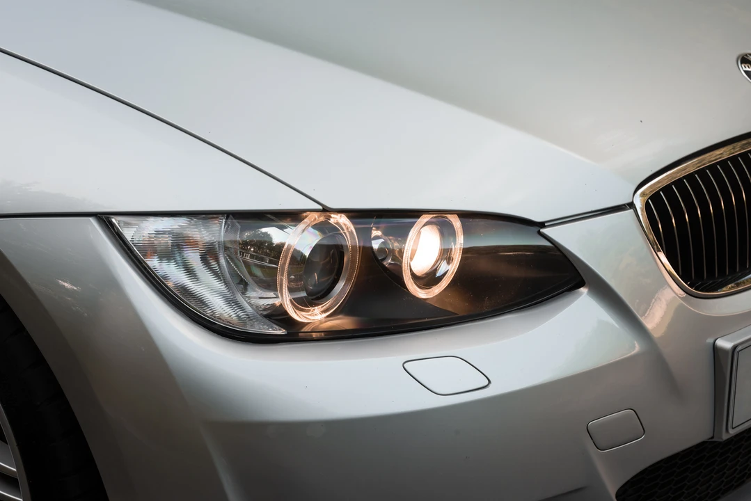 2010 BMW E93 335i Convertible - Image 30 of 31