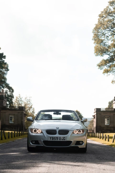 2010 BMW E93 335i Convertible - Image 5 of 31