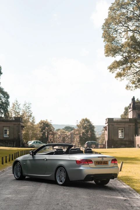 2010 BMW E93 335i Convertible - Image 16 of 31