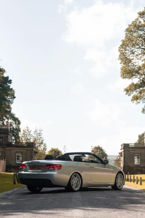2010 BMW E93 335i Convertible - Image 22 of 31