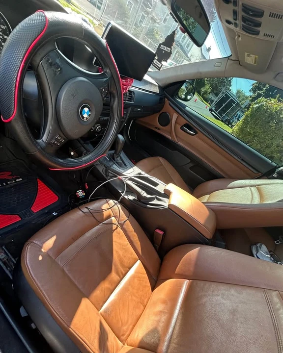 2010 BMW 1M - Image 9 of 11