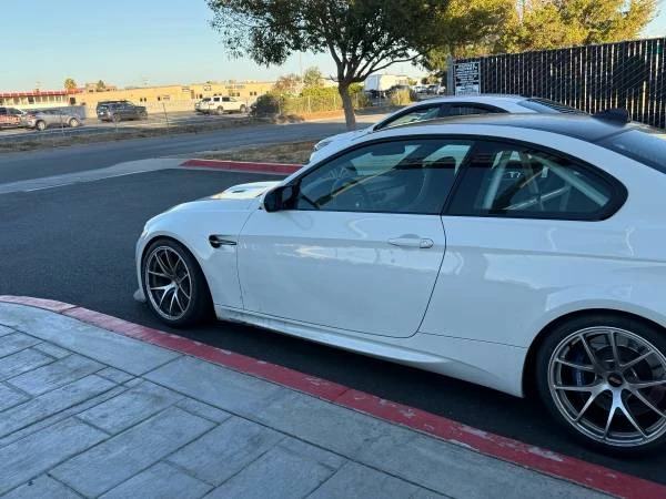 2010 BMW M3 - Image 2 of 11