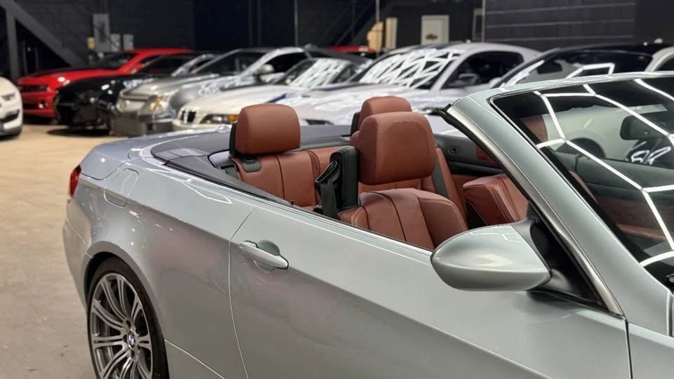 2010 BMW E93 M3 Convertible - Image 19 of 20