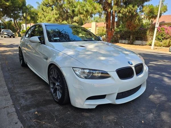 2010 BMW M3 - Image 2 of 11
