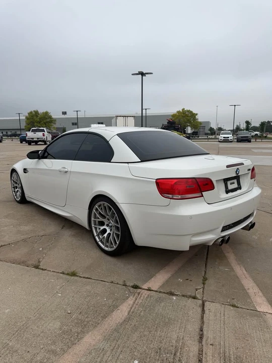 2010 BMW E93 M3 Convertible - Image 2 of 20