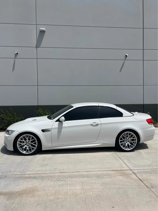 2010 BMW E93 M3 Convertible - Image 3 of 13