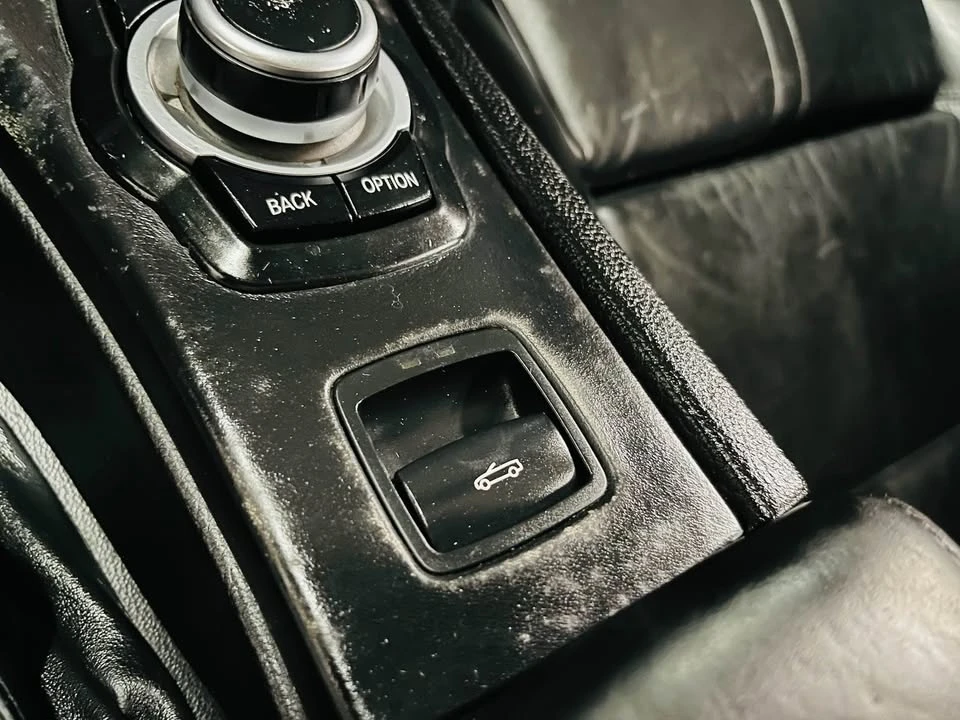 2010 BMW E93 M3 Convertible - Image 16 of 20