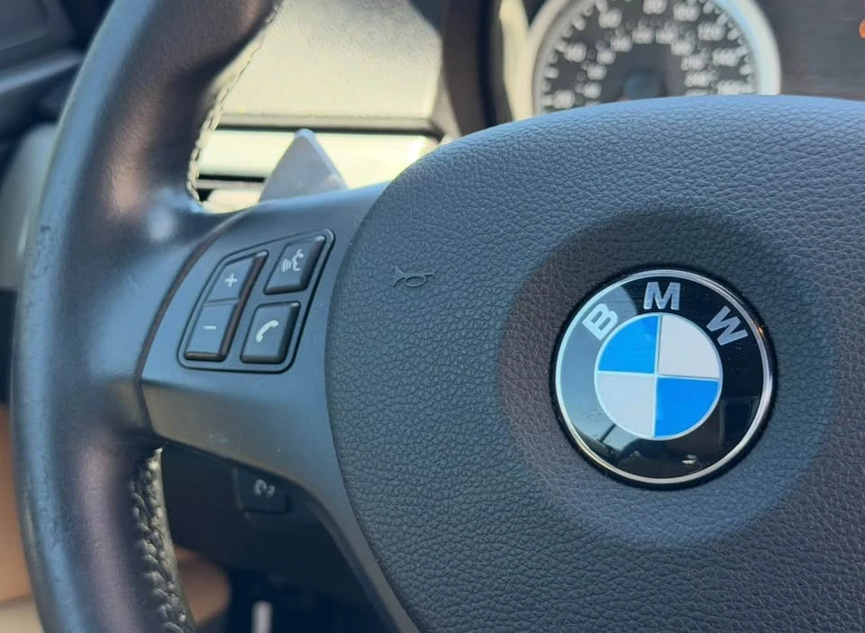 2010 BMW E93 M3 Convertible - Image 14 of 17