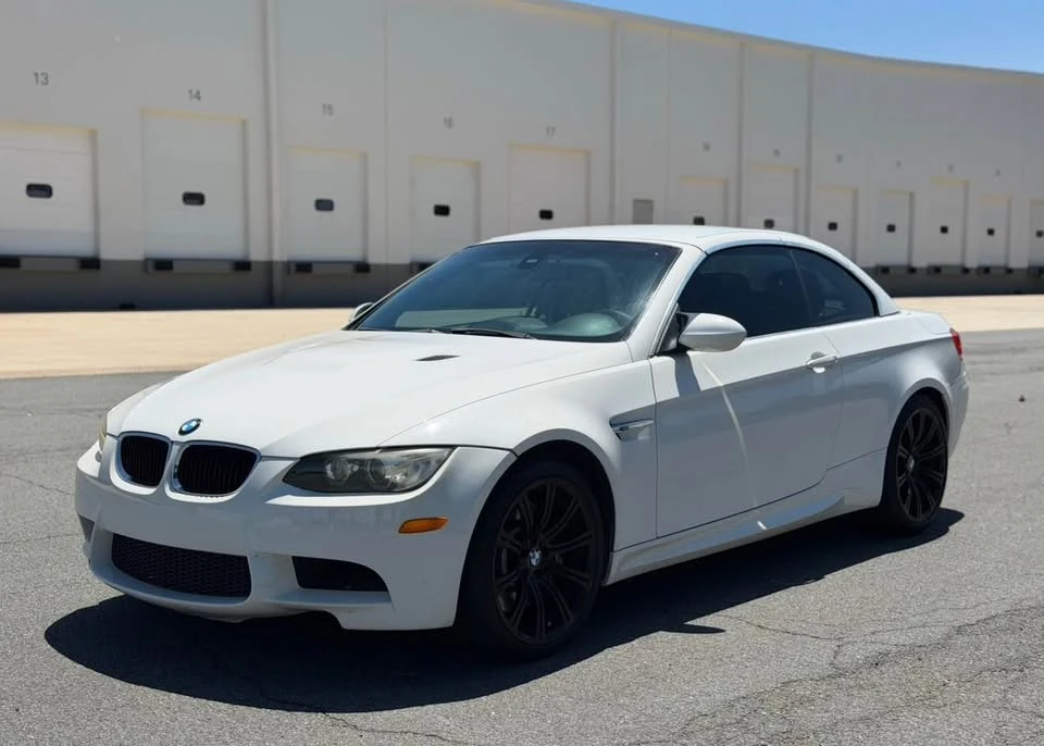 2010 BMW E93 M3 Convertible - Image 2 of 17