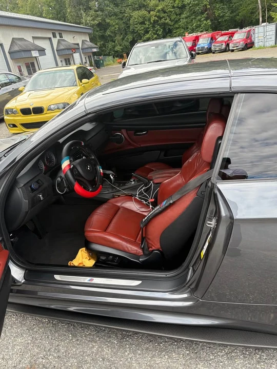 2010 BMW E93 M3 Convertible - Image 5 of 6
