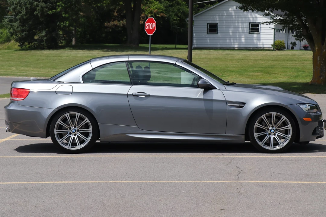 2010 BMW E93 M3 Convertible - Image 11 of 31