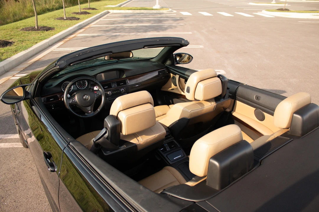 2010 BMW E93 M3 Convertible - Image 19 of 31