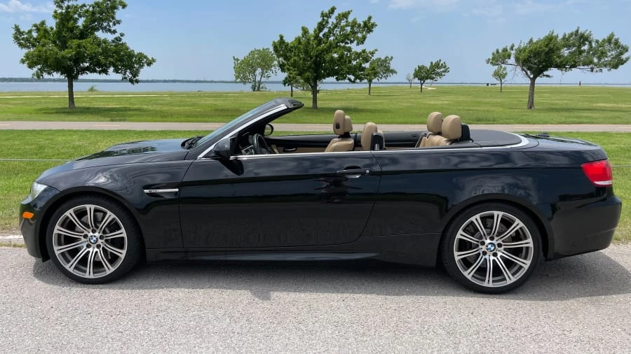 2010 BMW E93 M3 Convertible - Image 2 of 6