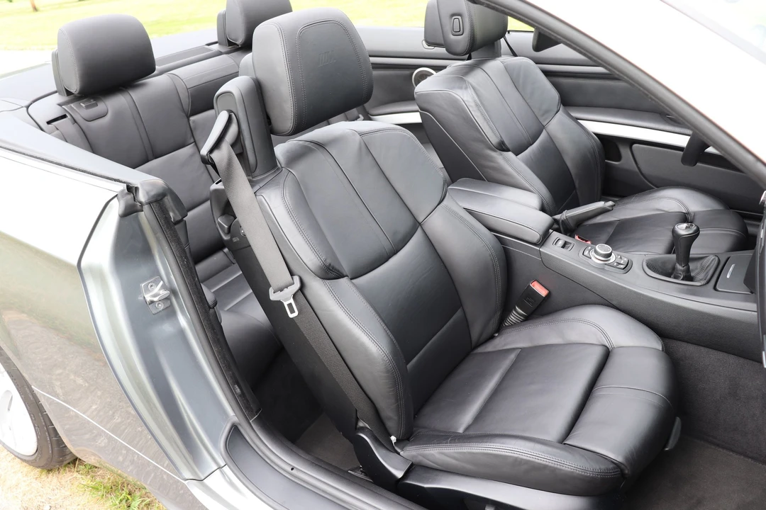 2010 BMW E93 M3 Convertible - Image 3 of 8