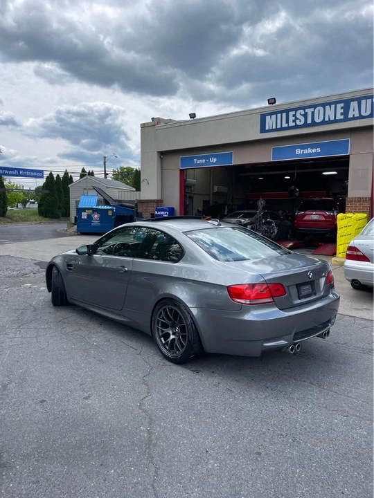 2010 BMW M3 - Image 4 of 19