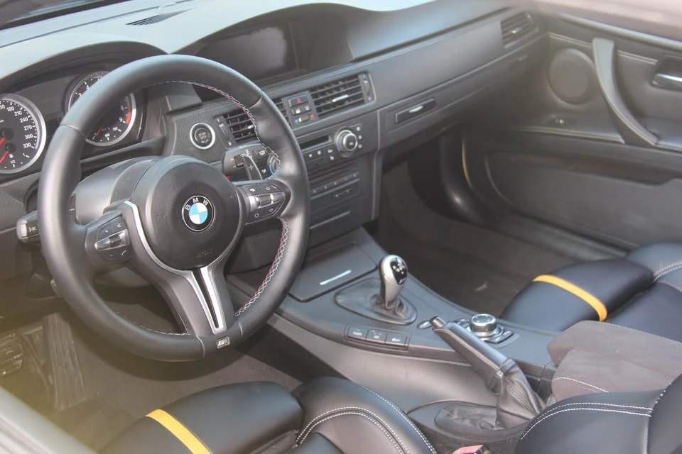 2010 BMW E90 M3 Sedan - Image 8 of 12