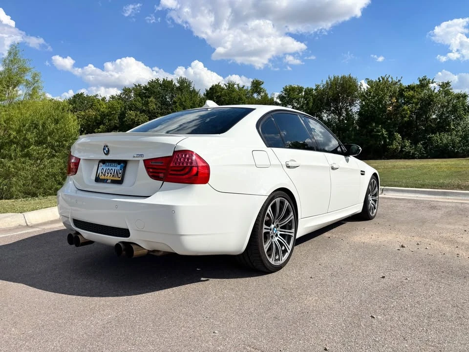 2010 BMW E90 M3 Sedan - Image 6 of 12