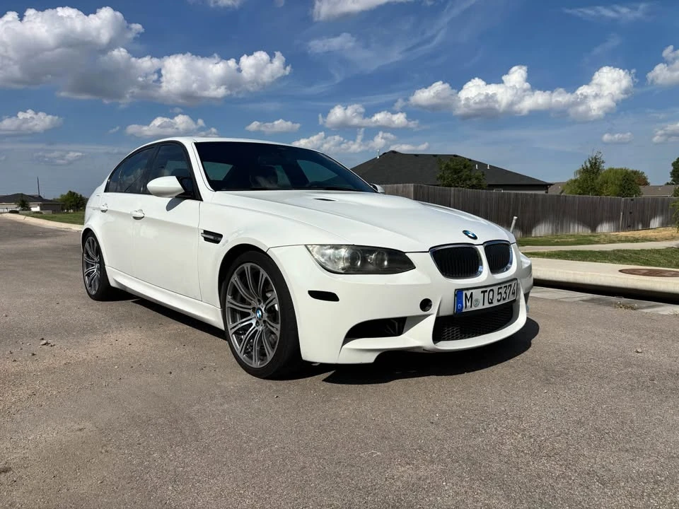 2010 BMW E90 M3 Sedan - Image 8 of 12