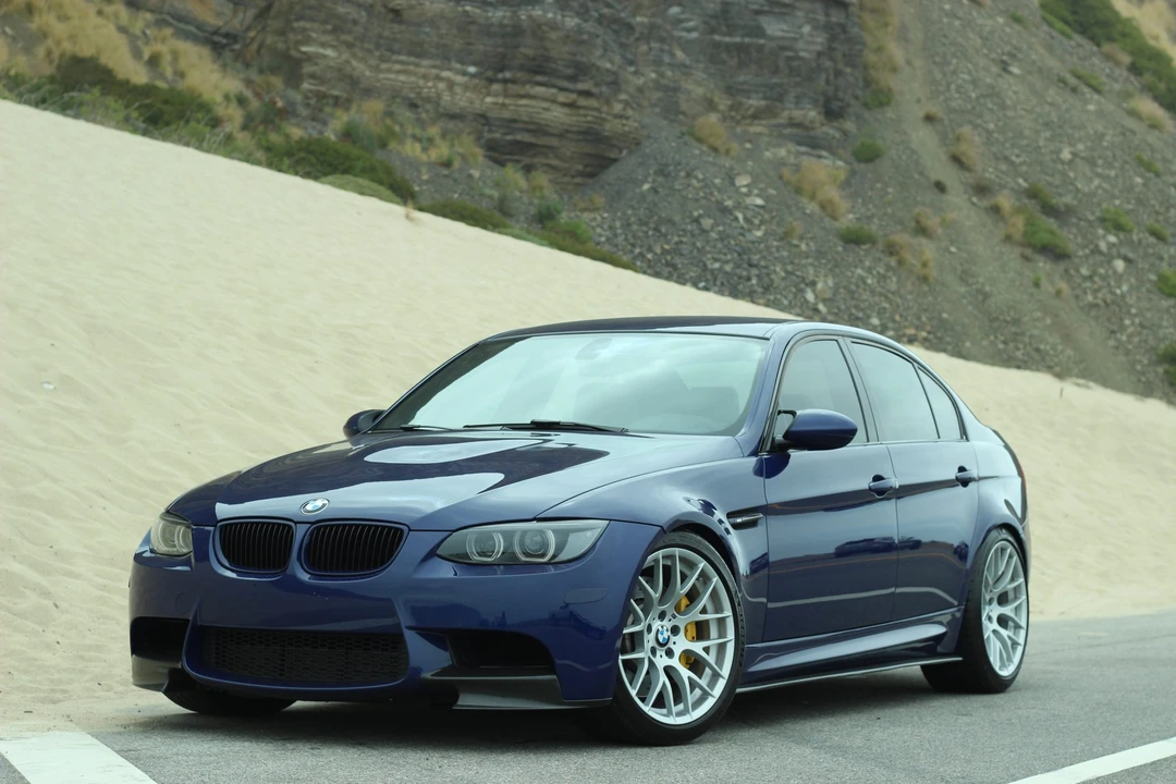 2010 BMW E90 M3 Sedan - Image 5 of 31