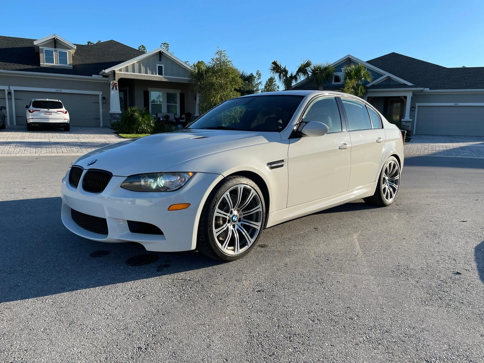 2010 BMW E90 M3 Sedan - Image 12 of 31