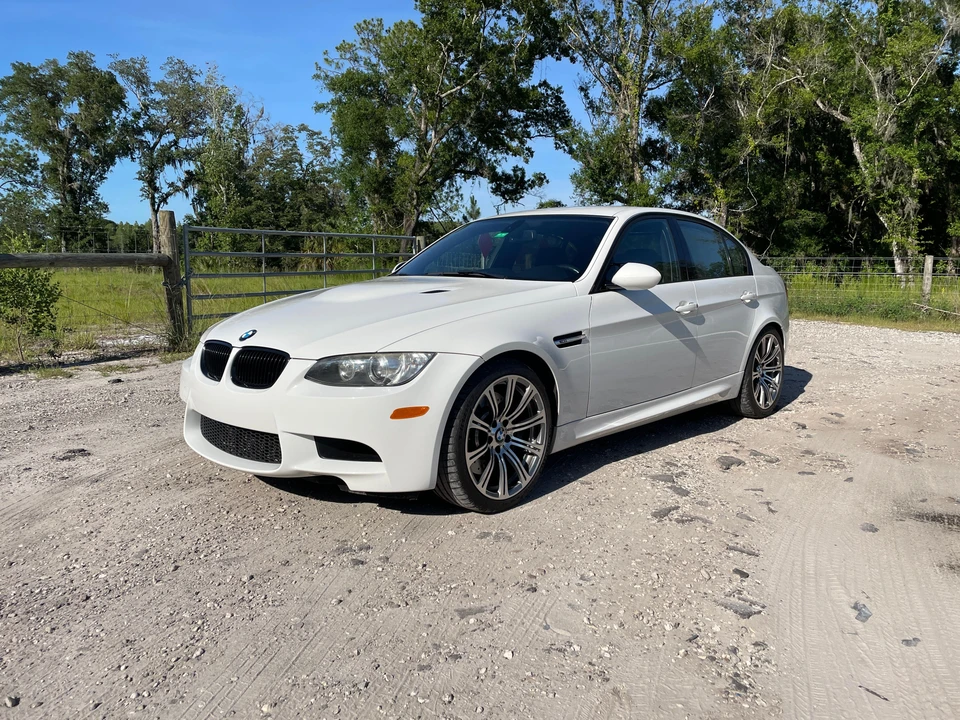 2010 BMW E90 M3 Sedan - Image 11 of 31