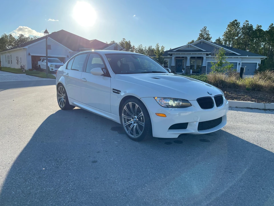 2010 BMW E90 M3 Sedan - Image 24 of 31