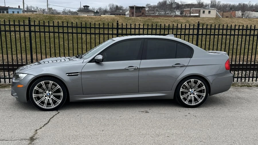 2010 BMW E90 M3 Sedan - Image 2 of 8