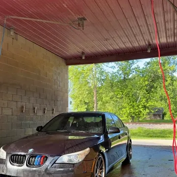 2010 BMW M5 Sedan 4D