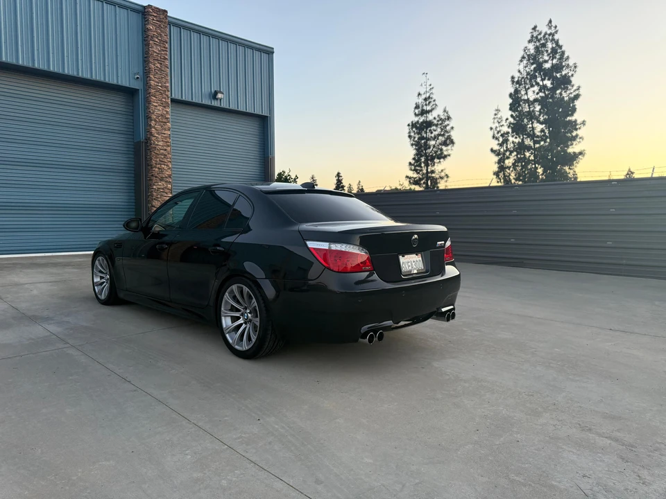 2010 BMW E60 M5 - Image 12 of 31