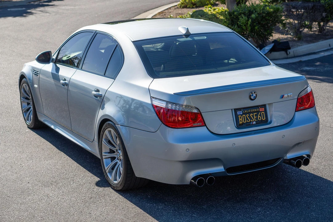 2010 BMW E60 M5 - Image 12 of 31