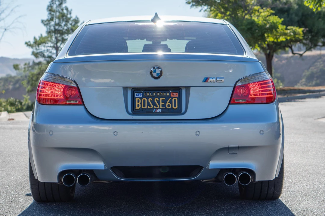 2010 BMW E60 M5 - Image 15 of 31