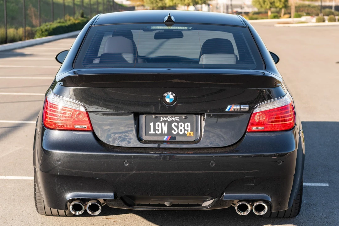 2010 BMW E60 M5 - Image 5 of 31