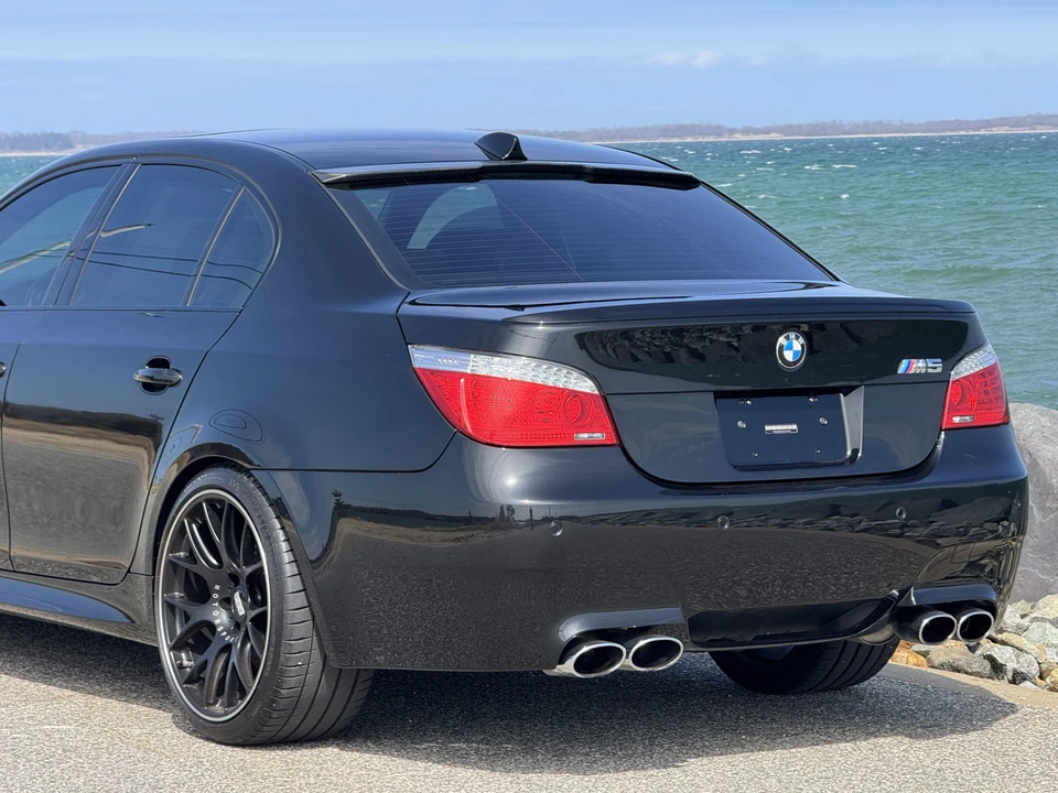 2010 BMW E60 M5 - Image 29 of 31