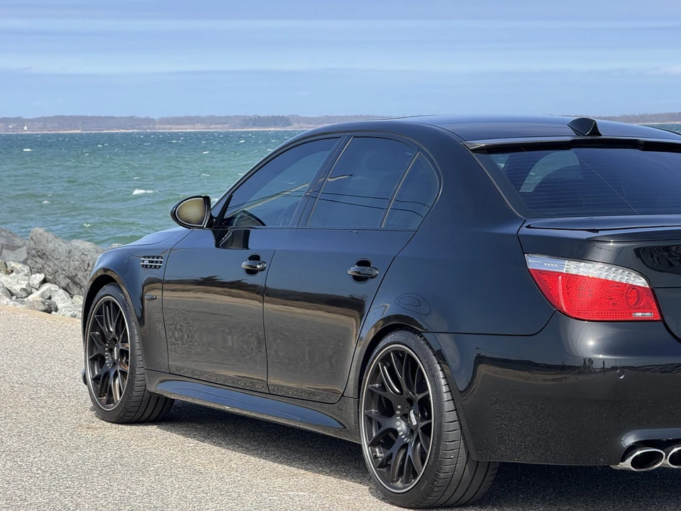2010 BMW E60 M5 - Image 28 of 31