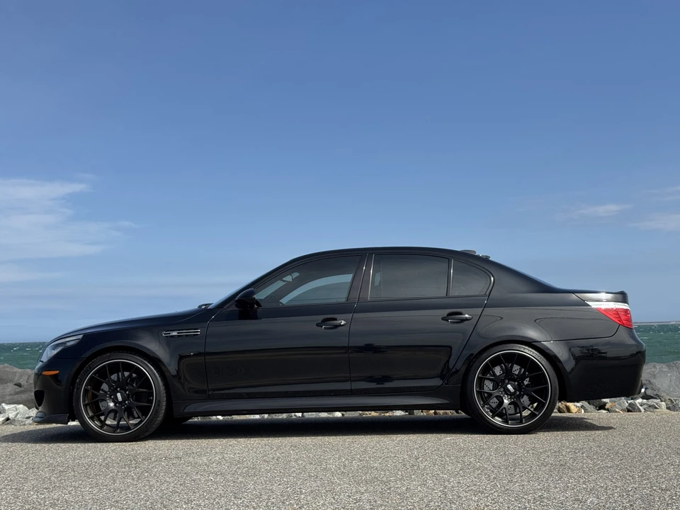 2010 BMW E60 M5 - Image 23 of 31