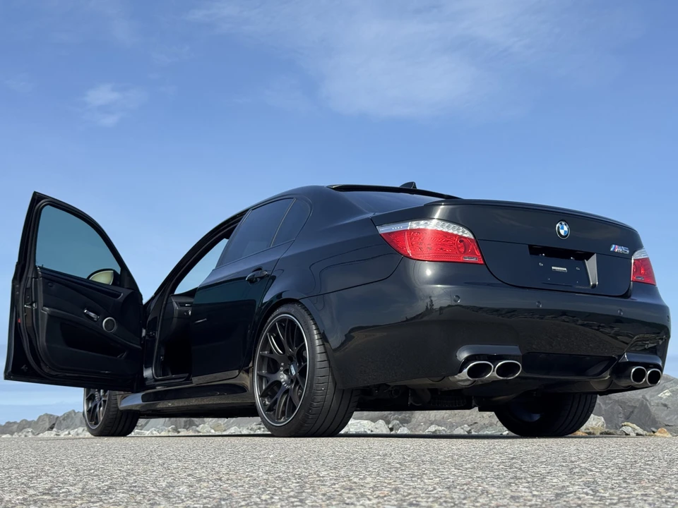 2010 BMW E60 M5 - Image 21 of 31