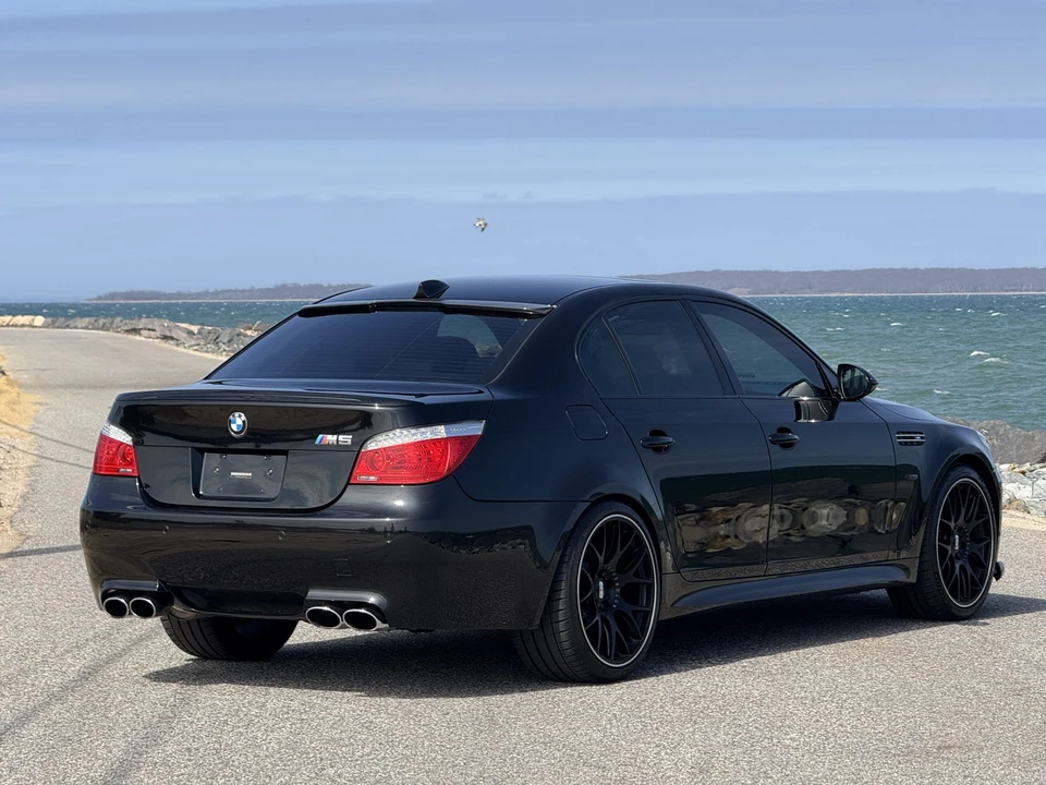 2010 BMW E60 M5 - Image 12 of 31