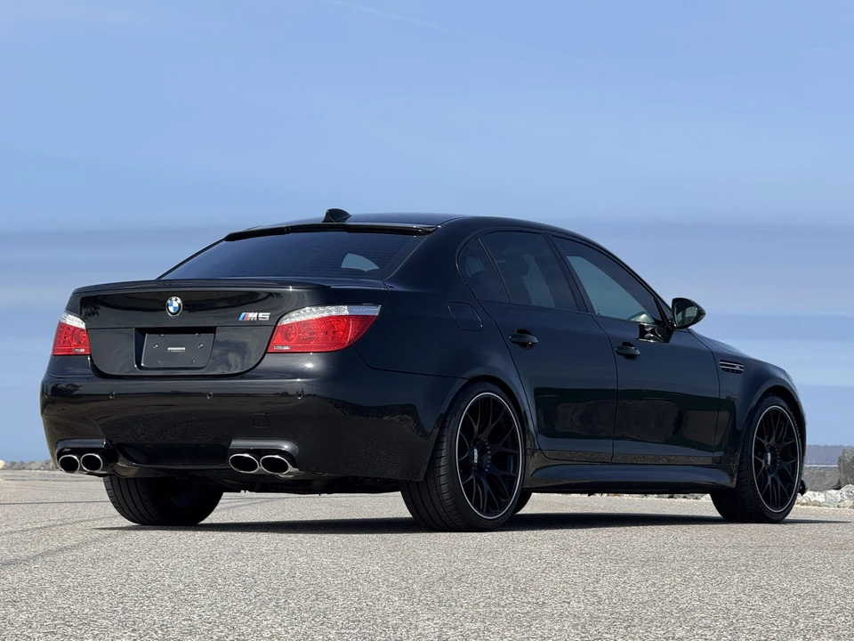 2010 BMW E60 M5 - Image 13 of 31